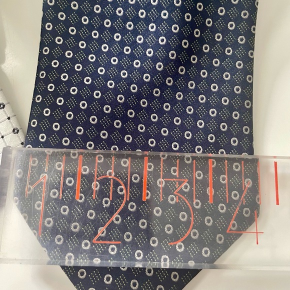 3 Ties Bundle: J. Dolhomut/Geoffrey Been/Romario Manzini - Picture 5 of 8